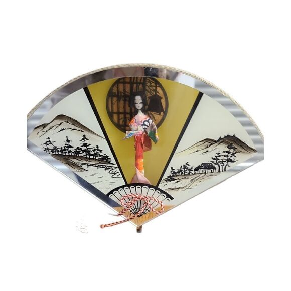 Vintage Asian Japanese mountain decor - Picture 1 of 11